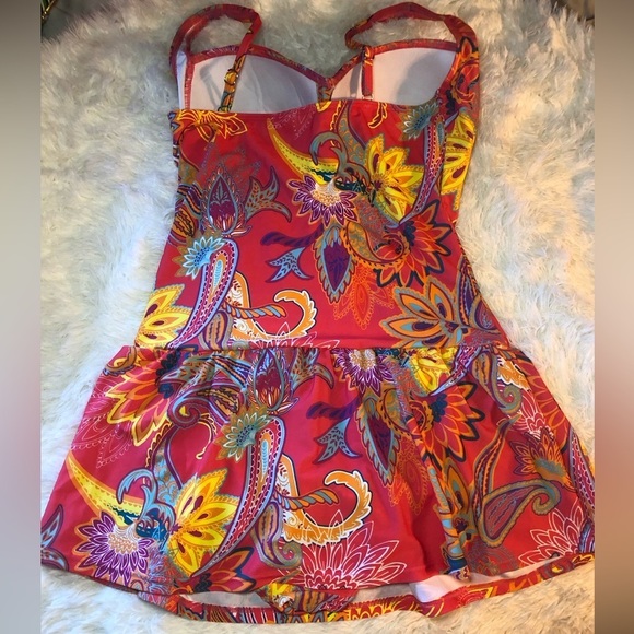 VENUS Pink Paisley One Piece Swimsuit - Picture 6 of 16